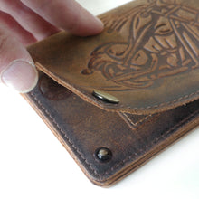 Laden Sie das Bild in den Galerie-Viewer, Naturleder Geldbörse BIKER mit Kette - Langformat, Volllederausstattung , Vintage-Look