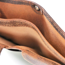 Laden Sie das Bild in den Galerie-Viewer, Naturleder Geldbörse SKULL - Querformat, Volllederausstattung, 6 Kartenfächer mit RFID-Schutz, 2 Scheinfächer