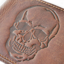Laden Sie das Bild in den Galerie-Viewer, Naturleder Geldbörse SKULL - Querformat, Volllederausstattung, 6 Kartenfächer mit RFID-Schutz, 2 Scheinfächer