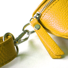 Laden Sie das Bild in den Galerie-Viewer, Sling Bag MILANO - in Knallfarben