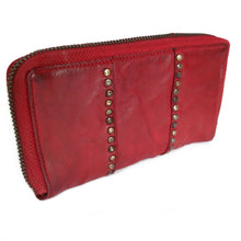 Laden Sie das Bild in den Galerie-Viewer, Reißverschluss Geldbörse PUKALANI - cherry rot, 15 Kartenfächer, 1 tiefes Scheinfach, zweigeteiltes Münzfach, USED-OPTIK, Echtleder