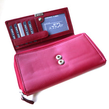 Laden Sie das Bild in den Galerie-Viewer, Leder Geldbörse MASSALA - rot - 12 Kartenfaecher - 3 Scheinfaecher - zweigeteiltes Muenzfach