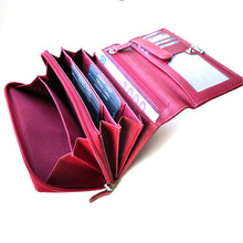 Laden Sie das Bild in den Galerie-Viewer, Leder Geldbörse MASSALA - rot - 12 Kartenfaecher - 3 Scheinfaecher - zweigeteiltes Muenzfach