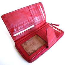 Laden Sie das Bild in den Galerie-Viewer, Reißverschluss Geldbörse CAPE TOWN - 16 Kartenfächer, tiefes Scheinfach, zweigeteiltes Münzfach, USED-OPTIK, Echtleder