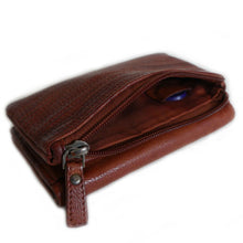 Laden Sie das Bild in den Galerie-Viewer, Reißverschluss Geldbörse LILLY & LOU - cognac, 9 Kartenfächer, 1 tiefes Scheinfach, Münzfach mit Reißverschluss, Echtleder