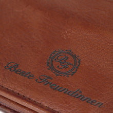Laden Sie das Bild in den Galerie-Viewer, Reißverschluss Geldbörse LILLY & LOU - cognac, 9 Kartenfächer, 1 tiefes Scheinfach, Münzfach mit Reißverschluss, Echtleder