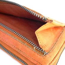 Laden Sie das Bild in den Galerie-Viewer, Reißverschluss Geldbörse CLIFTON - 12 Kartenfächer, 3 Scheinfächer, USED-OPTIK, Echtleder, RFID-Schutz