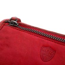 Laden Sie das Bild in den Galerie-Viewer, Reißverschluss Geldbörse CLIFTON - 12 Kartenfächer, 3 Scheinfächer, USED-OPTIK, Echtleder, RFID-Schutz