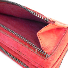 Laden Sie das Bild in den Galerie-Viewer, Reißverschluss Geldbörse CLIFTON - 12 Kartenfächer, 3 Scheinfächer, USED-OPTIK, Echtleder, RFID-Schutz
