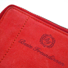 Laden Sie das Bild in den Galerie-Viewer, Reißverschluss Geldbörse DIAZ - 9 Kartenfächer, 1 tiefes Scheinfach, USED-OPTIK, Echtleder, RFID-Schutz