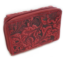 Laden Sie das Bild in den Galerie-Viewer, Reißverschluss Geldbörse FIORI - rot, geprägtes Blütenmuster, 16 Kartenfächer mit RFID Schutz, 2 Scheinfächer, Echtleder