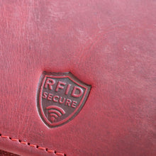 Laden Sie das Bild in den Galerie-Viewer, Reißverschluss Geldbörse FIORI - rot, geprägtes Blütenmuster, 16 Kartenfächer mit RFID Schutz, 2 Scheinfächer, Echtleder