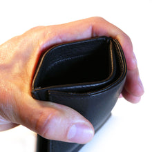 Laden Sie das Bild in den Galerie-Viewer, Geldbörse BOSTON - Dollarclip und Metallspange, schwarz, 3 Kartenfächer, Echtleder