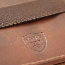 Laden Sie das Bild in den Galerie-Viewer, Zauber Geldbörse VEGAS - Volllederausstattung mit Magic Flair, 15 Kartenfächer mit RFID Schutz