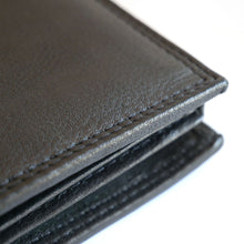 Laden Sie das Bild in den Galerie-Viewer, Geldbörse KÖLN - schwarz hochformat, 10 Kartenfächer mit RFID Schutz, 2 Scheinfächer