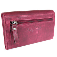 Laden Sie das Bild in den Galerie-Viewer, Naturleder Geldbörse LA GECKO - berry, 8 Kartenfächer mit RFID Schutz, 2 Scheinfächer, 1 Münzfach mit RV