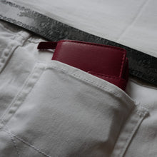 Laden Sie das Bild in den Galerie-Viewer, Geldbeutel Leder Reissverschluss rot
