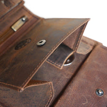 Laden Sie das Bild in den Galerie-Viewer, Naturledergeldbörse HORSE - Hochkant - 10 kartenfächer mit RFID Schutz - 2 Scheinfächer - Volllederausstattung