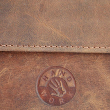 Laden Sie das Bild in den Galerie-Viewer, Naturleder Geldboerse BIKER - Querformat Volllederausstattung 6 Kartenfaecher mit RFID Schutz - 2 Scheinfaecher