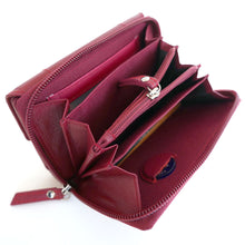 Laden Sie das Bild in den Galerie-Viewer, Reissverschluss Geldboerse POPULAR SALSA - rot - 10 Kartenfaecher mit RFID-Schutz - 2 Scheinfaecher - 4 Muenzfaecher