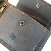 Laden Sie das Bild in den Galerie-Viewer, geldbeutel wildleder braun