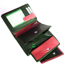Laden Sie das Bild in den Galerie-Viewer, Geldbörse SMOOTH - hochkant, 11 genähte Kartenfächer, 2 Scheinfächer, doppelter Druckknopfverschluss