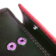 Laden Sie das Bild in den Galerie-Viewer, Geldbörse SMOOTH - hochkant, 11 genähte Kartenfächer, 2 Scheinfächer, doppelter Druckknopfverschluss