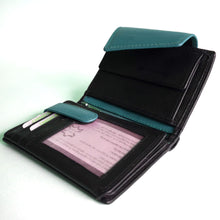 Laden Sie das Bild in den Galerie-Viewer, Geldbörse SMOOTH - hochkant, 11 genähte Kartenfächer, 2 Scheinfächer, doppelter Druckknopfverschluss