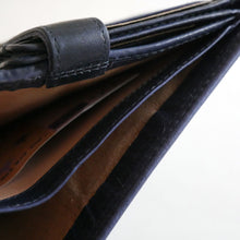 Laden Sie das Bild in den Galerie-Viewer, Geldbörse LESOTHO, hochkant, 12 Kartenfächer mit RFID-Safe, 2 Scheinfächer, Voll-Rindleder