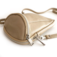 Laden Sie das Bild in den Galerie-Viewer, Handytasche FIRENZE NOVE - Echtleder, zwei geteilte Fächer, Made in Italy