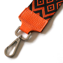 Laden Sie das Bild in den Galerie-Viewer, Guitar Strap FREEDOM - Wechsel Schulterriemen für modische Handtaschen