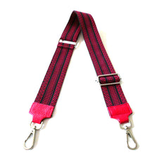 Laden Sie das Bild in den Galerie-Viewer, Guitar Strap FREEDOM - Wechsel Schulterriemen für modische Handtaschen