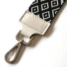 Laden Sie das Bild in den Galerie-Viewer, Guitar Strap FREEDOM - Wechsel Schulterriemen für modische Handtaschen