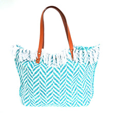 Laden Sie das Bild in den Galerie-Viewer, Schultertasche PAIA - aus Baumwolle, wahlweise in grün, rot, türkis