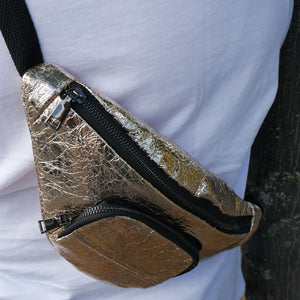 Slingbag - Bauchtasche im Astro Look